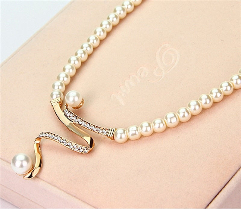 Venus Parel Ketting + Oorbellen