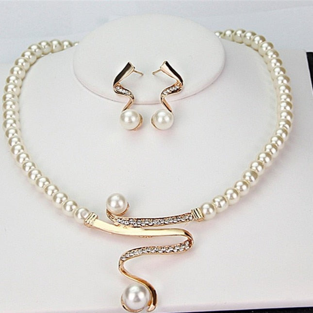 Venus Parel Ketting + Oorbellen