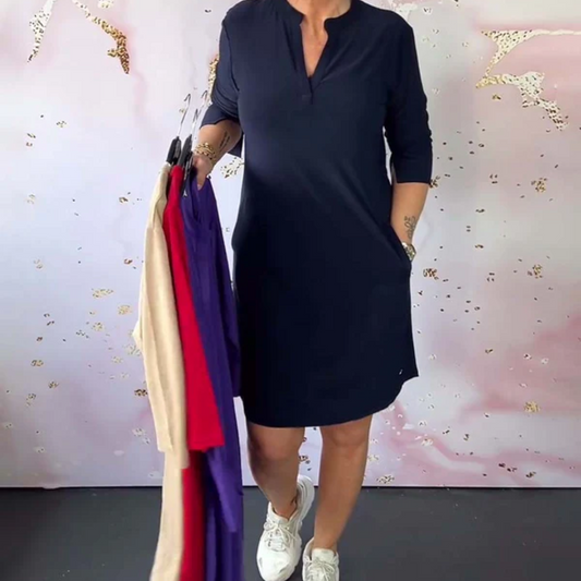 Hanneke™ | Effen jurk met V-hals