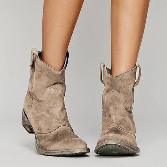 https://cdn.shopify.com/s/files/1/0845/6965/3576/files/Vintage-Cowboy-Stiefeletten-f-r-Frauen-spitzen-Zehen-Low-Heels-Western-B_1800x1800_6e2c70b9-3676-454f-8cdf-4a618565205b.jpg?v=1741692944
